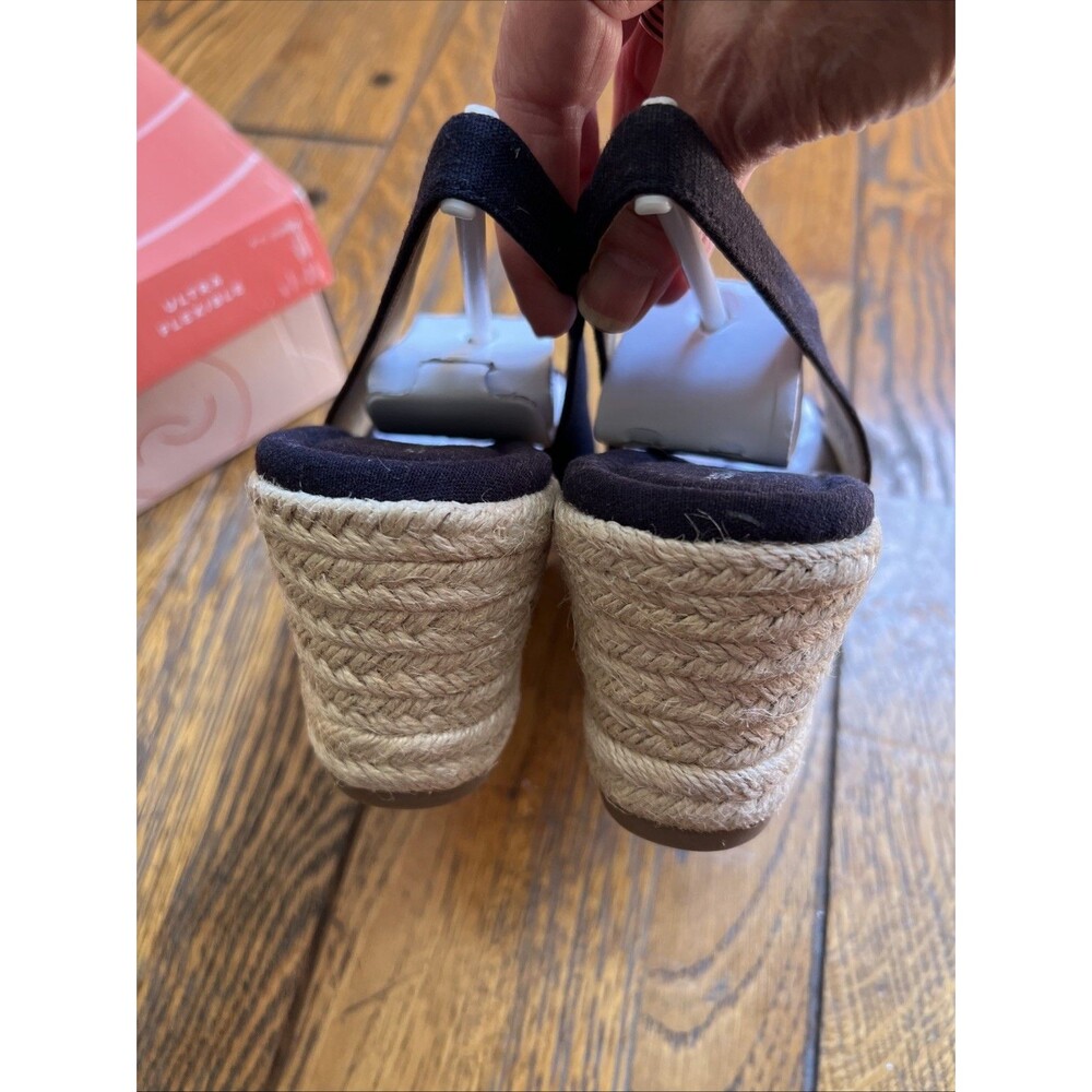 Easy Spirit Women's Size 9.5 Navy Blue Strappy Espadrille Wedge Sandals - Picture 5 of 8